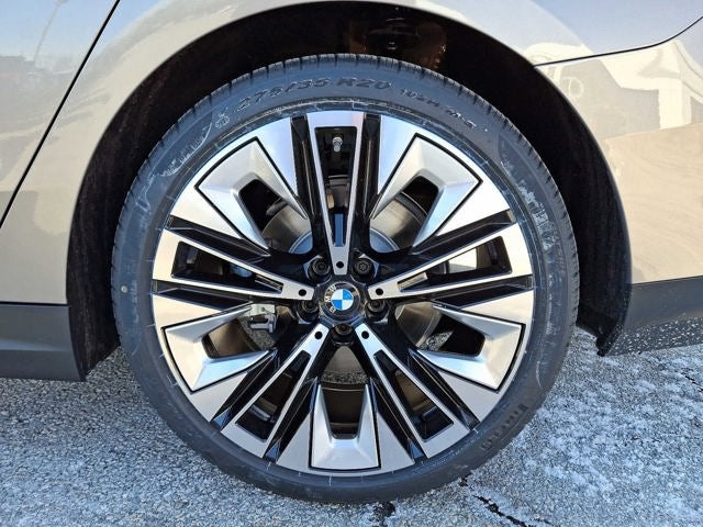 2025 BMW 5 Series 530i xDrive Sedan