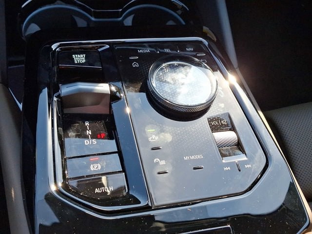 2025 BMW 5 Series 530i xDrive Sedan