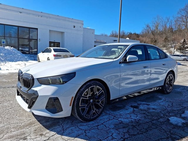 2026 BMW 5 Series 530i xDrive Sedan