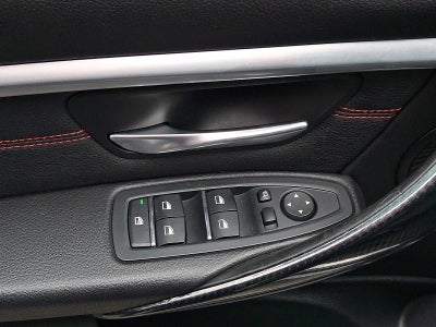 2018 BMW 3 Series 330i xDrive Sedan