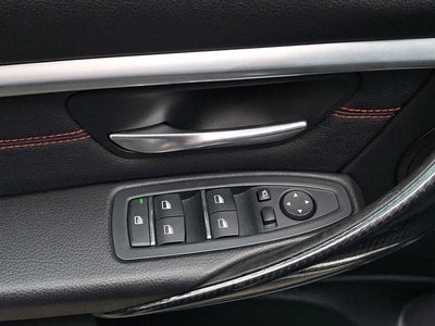 2018 BMW 3 Series 330i xDrive Sedan