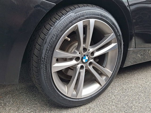 2018 BMW 3 Series 330i xDrive Sedan