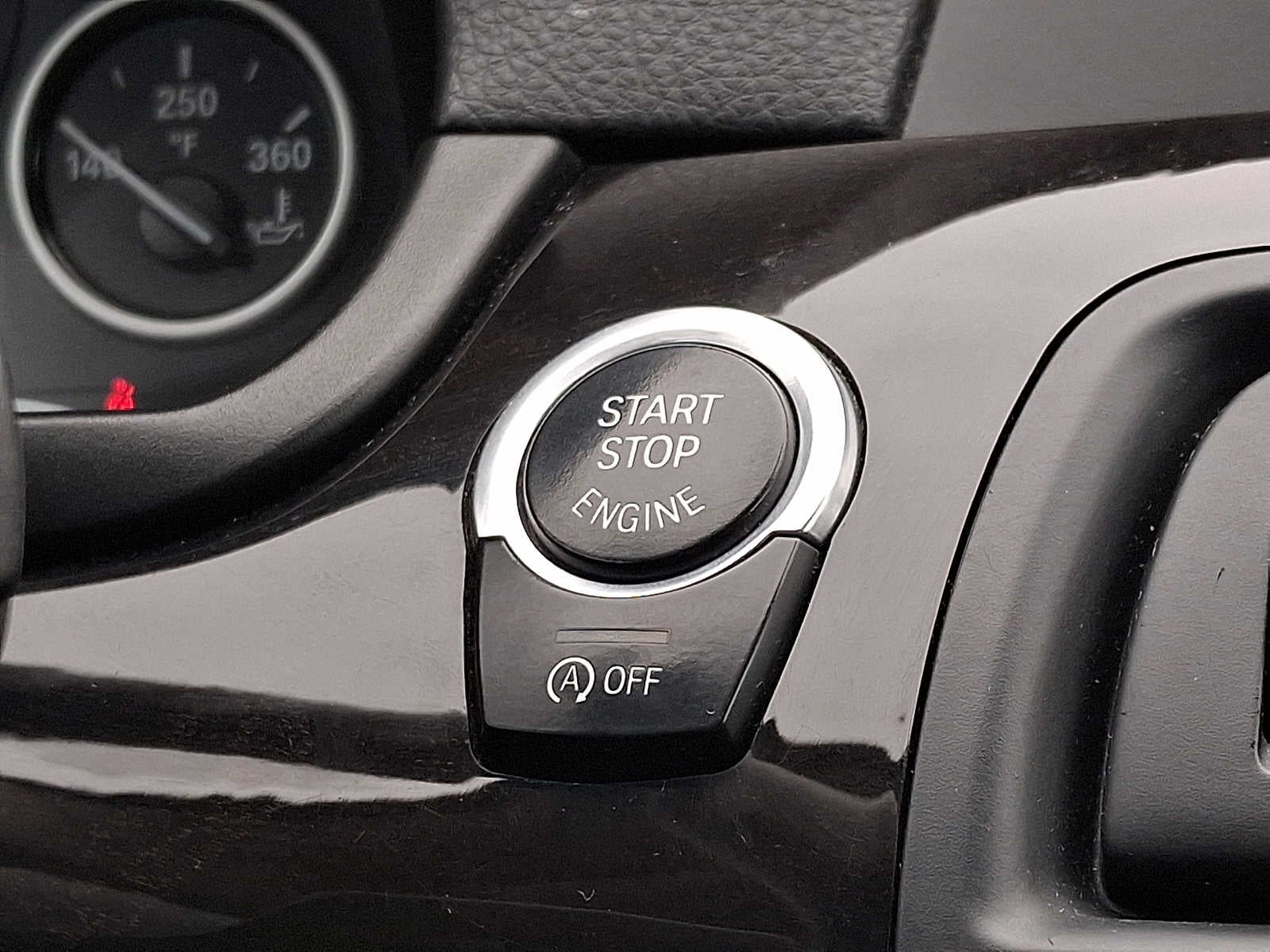 2012 BMW 5 Series 4dr Sdn 535i xDrive AWD