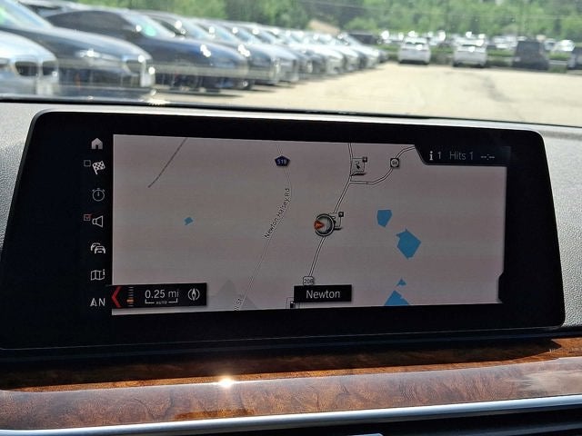 2019 BMW 5 Series 530e - Photo 51