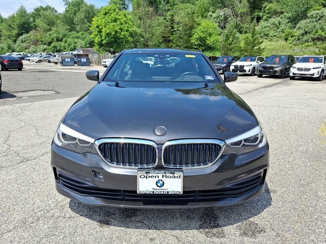 2019 BMW 5 Series 530e - Photo 36
