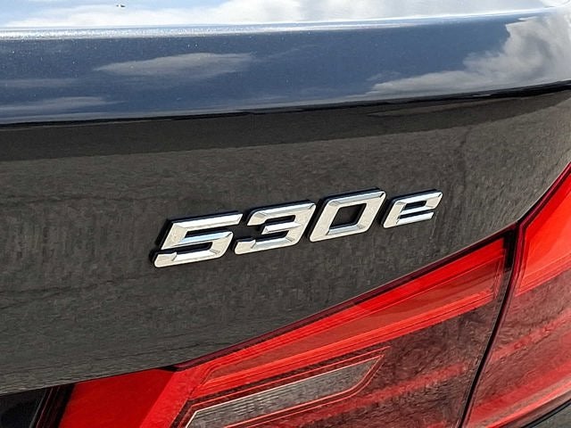 2019 BMW 5 Series 530e - Photo 67