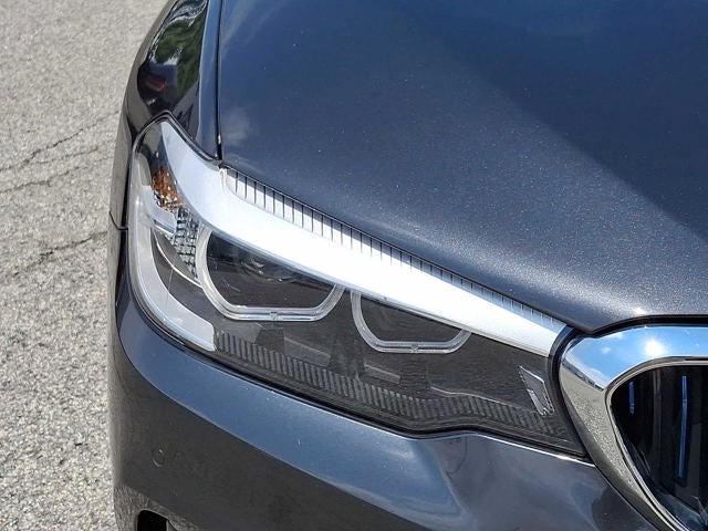2019 BMW 5 Series 530e - Photo 43