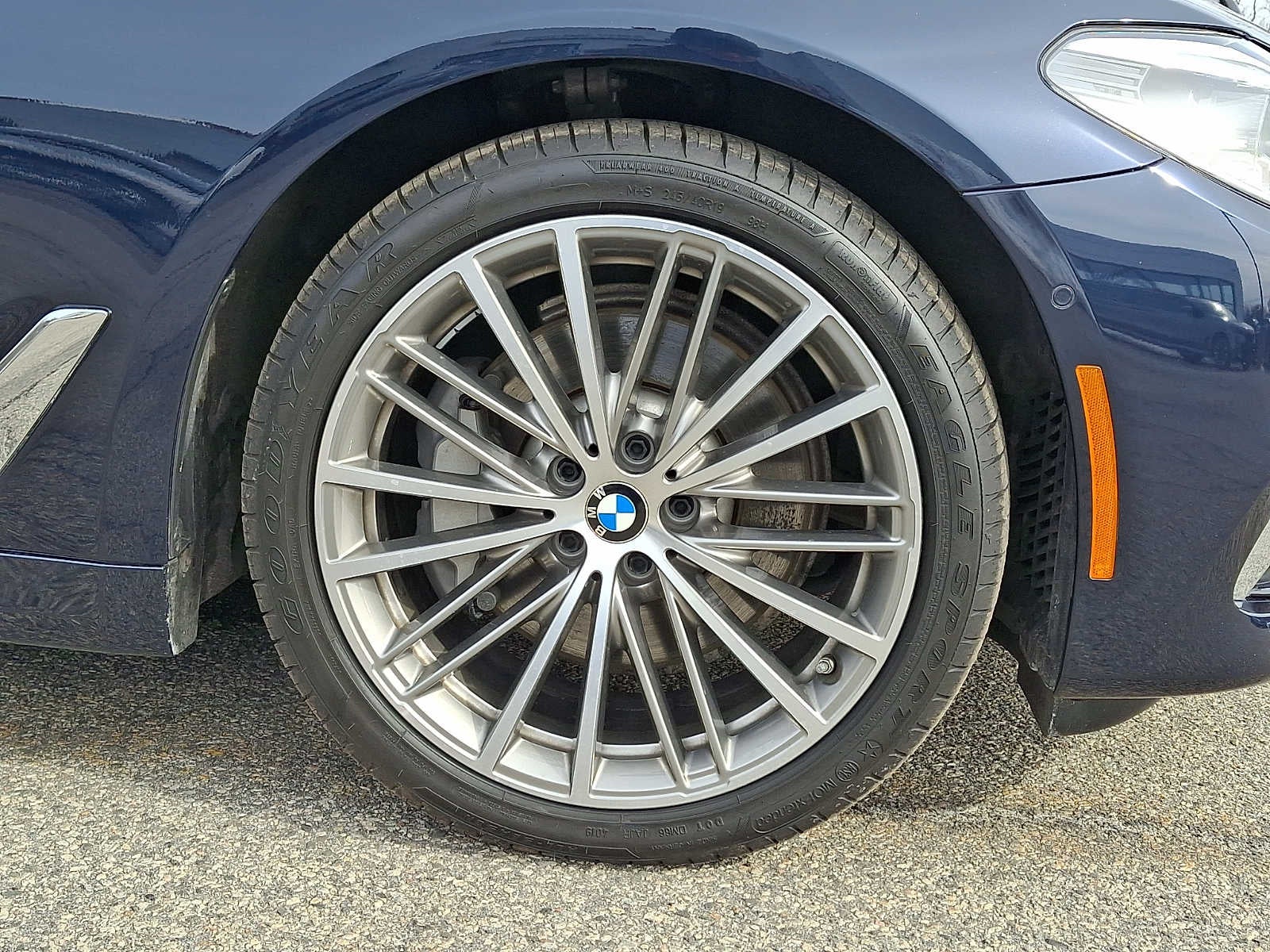 2017 BMW 5 Series 540i xDrive Sedan