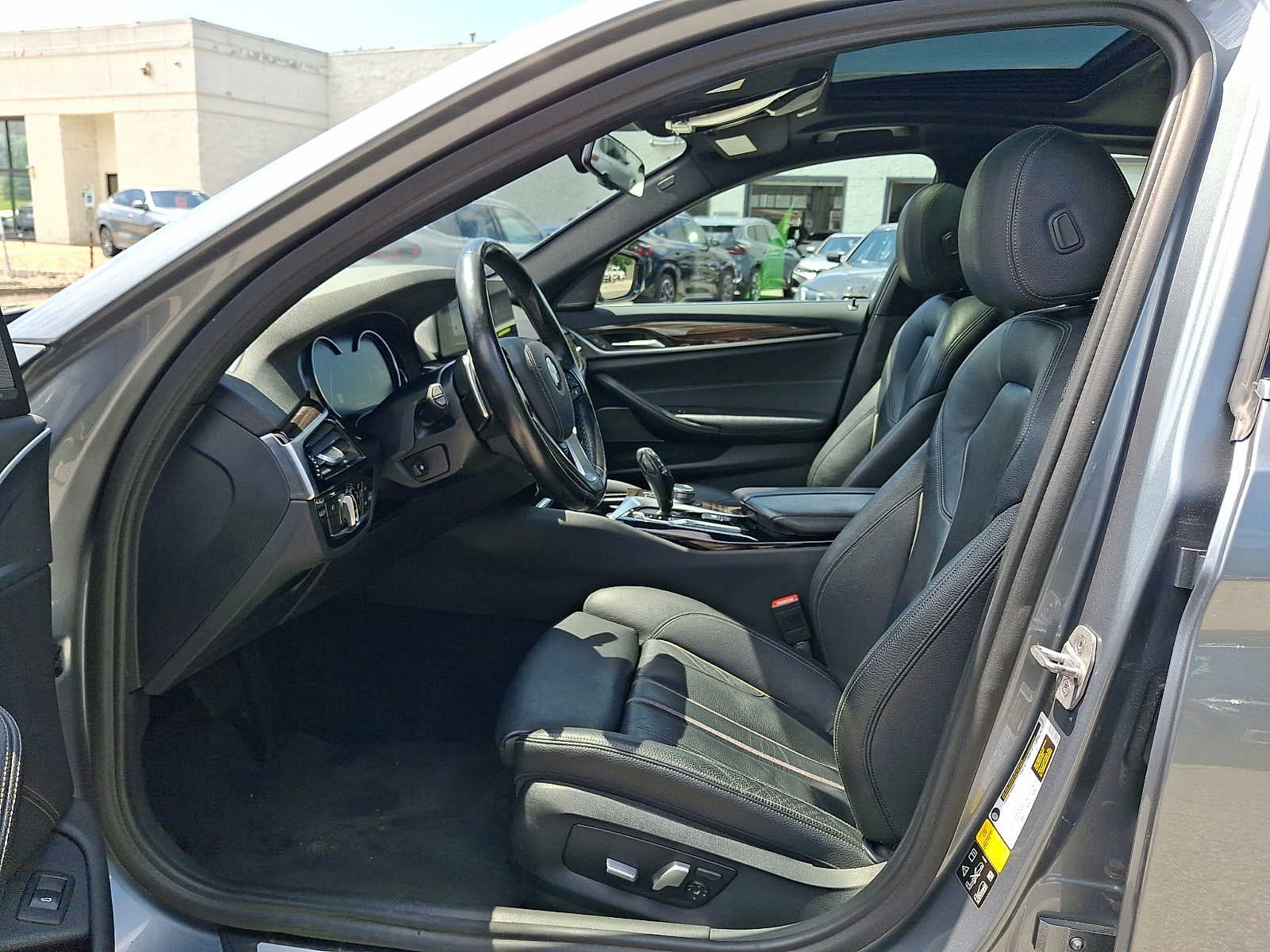 2018 BMW 5 Series 540i - Photo 13