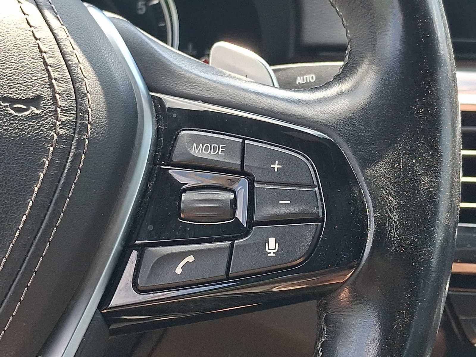 2018 BMW 5 Series 540i - Photo 23