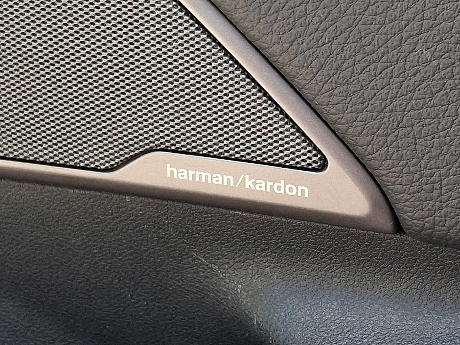 2018 BMW 5 Series 540i - Photo 28