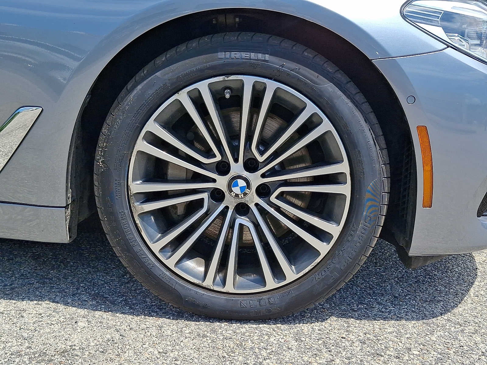 2018 BMW 5 Series 540i - Photo 8