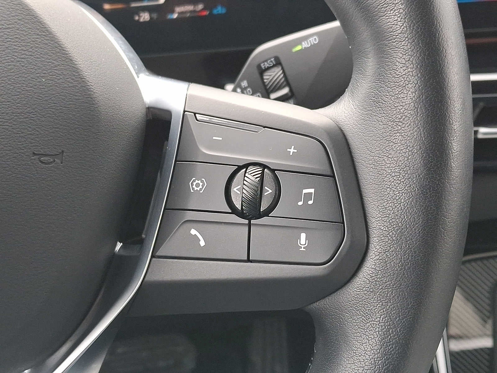 2024 BMW X2 xDrive28i Sports Activity Coupe