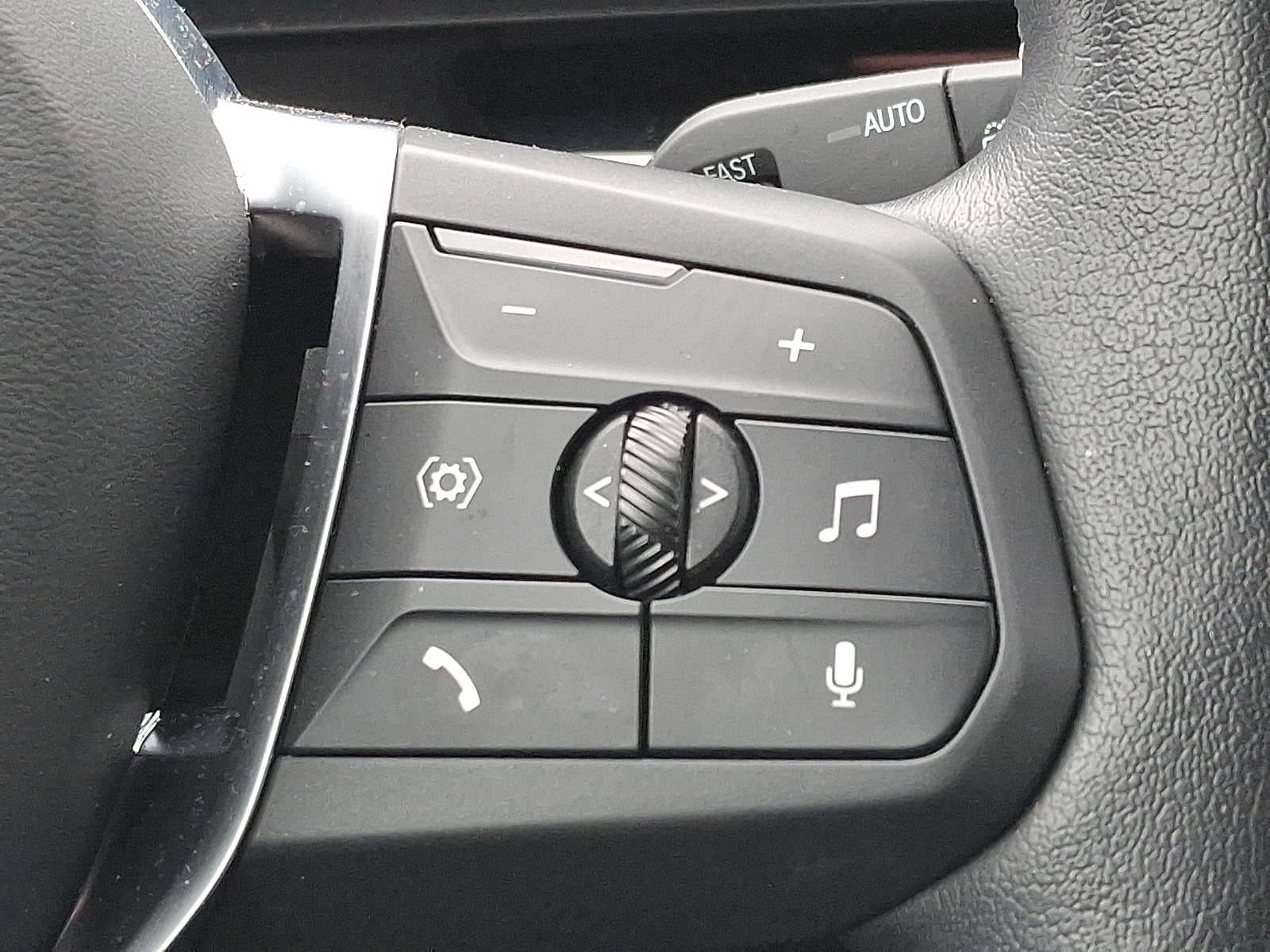 2025 BMW X1 xDrive28i Sports Activity Vehicle