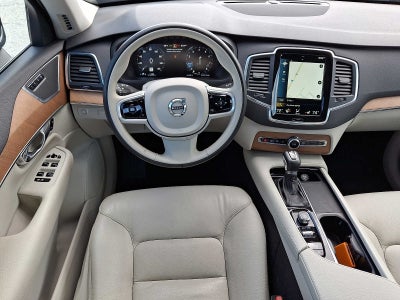 2021 Volvo XC90 T5 AWD Momentum 7P