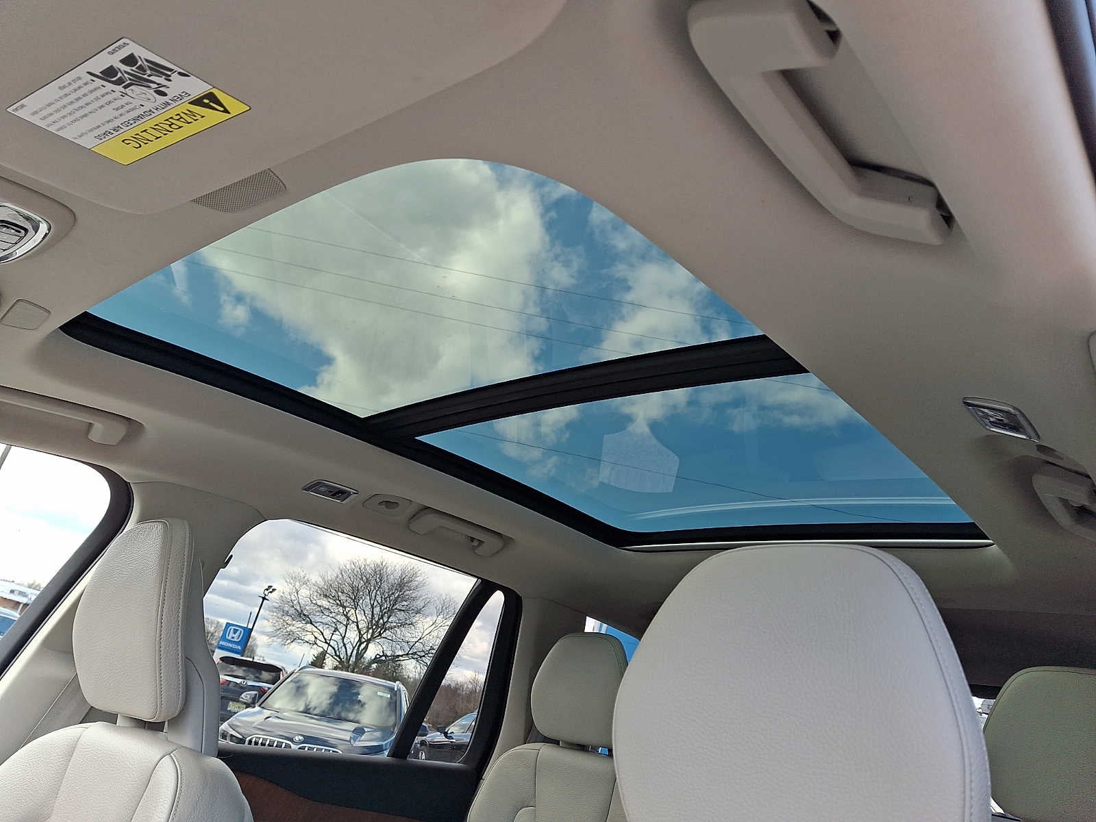 2021 Volvo XC90 T5 AWD Momentum 7P