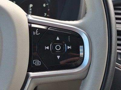 2021 Volvo XC90 T5 AWD Momentum 7P