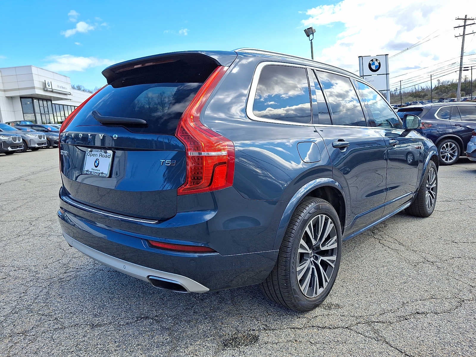 2021 Volvo XC90 T5 AWD Momentum 7P