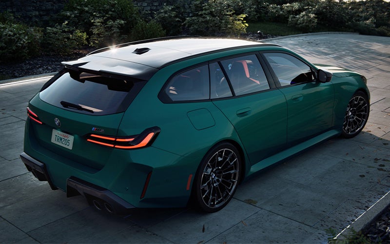 The sky lounge panoramic roof of the M5 Touring. | BMW of Newton in Newton NJ